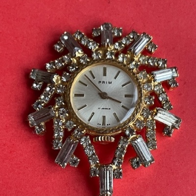 Prim 17jewels dámske na retiazku