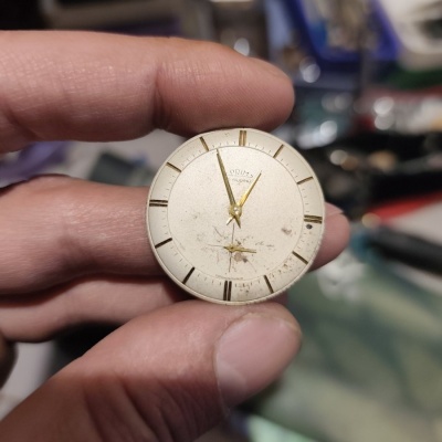 Strojek s ciferníku 