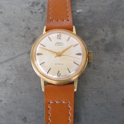 Hodinky Prim Incabloc - typ 66 129 3 z roku 1966, zlacené pouzdro