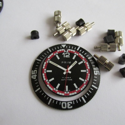 AUTO-TIME PRIM RALLYE -  AUTOHODINY PRIM - číselník + ručky + luneta + korunky + fixační kroužky,č.2