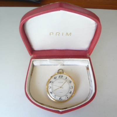 KAPESNÍ PRIM + KRABIČKA