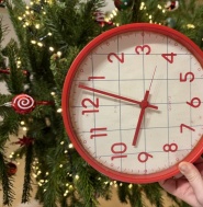 Nástěnné hodiny PRIM