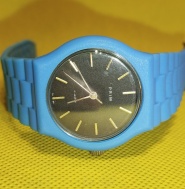 Prim modre plast puzdro.