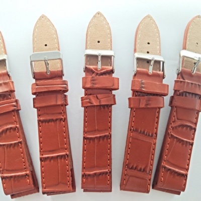 hnědý řemen 18mm se stříbřitou sponou !!!