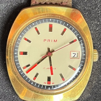 Prim 17 jewels - zajímavý ciferník