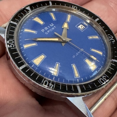 PRIM Sport I s modrým číselníkom