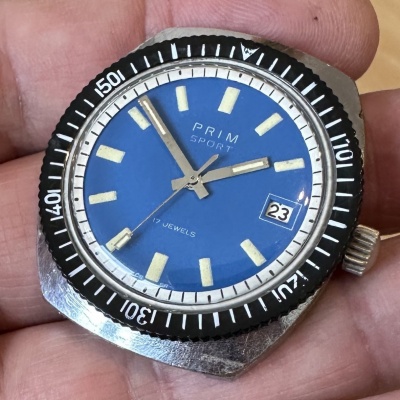 PRIM Sport II s modrým číselníkom