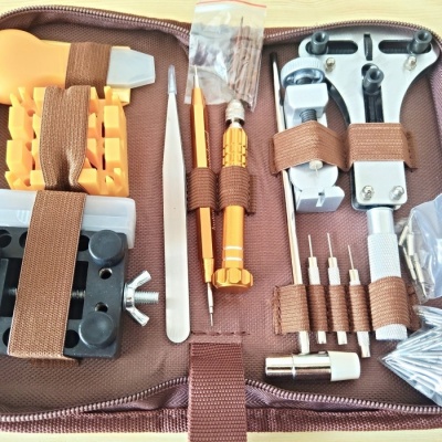 hodinářské nářadí s velkým otvíračem vík, č. OB3-C !!!