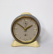 budík Prim Silent B90, funkční, šedý