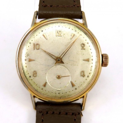 Hodinky se strojkem Lip R25.