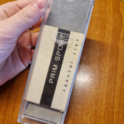 Původní krabička sport 1 včetně dobového záručního listu