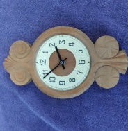 vyřezávané hodiny prim 