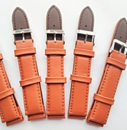 hnědý řemen 18mm se stříbřitou sponou !!!