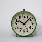budík Prim B 70, jako nový, funkční, zelený