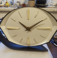 Krásné bakelitové hodiny prim 