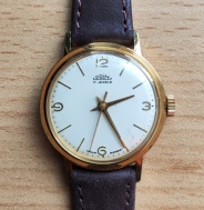 zlacené dámské hodinky Prim 66