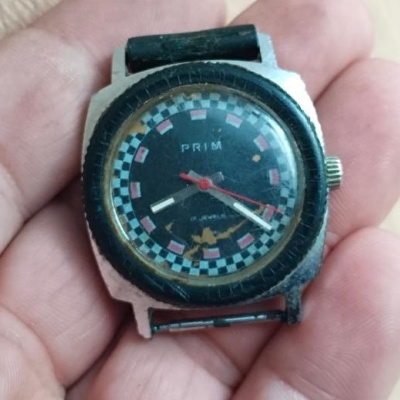 Hodinky Prim 