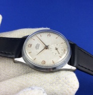 VZÁCNÉ HODINKY PRIM VLOČKY