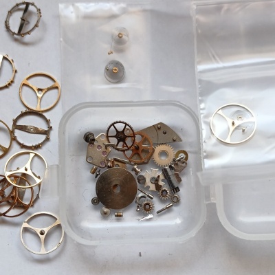 Vlásky a náhradní. díly