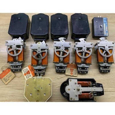 Hodinové strojky Patagotron