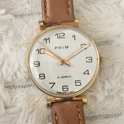 Hodinky PRIM 