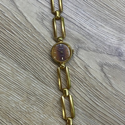 Pouzdro ručky číselník 