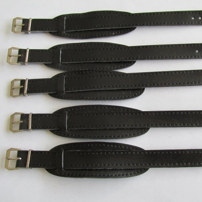 Černý podložkový řemínek na hodinky Prim - Barexový dobový - 12mm 