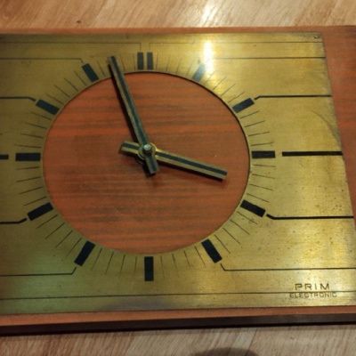 Hodiny Prim 