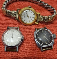 3x Hodinky  Prim 