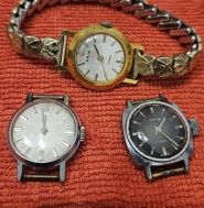 3x Hodinky  Prim 