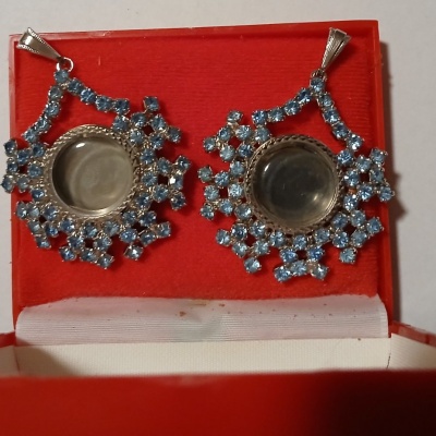 Pouzdra na dámské přívěskové hodinky PRIM 