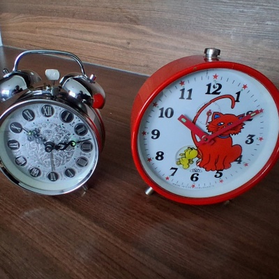 2 ks budik prim po servise