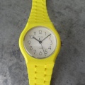 PLASTOVÉ HODINKY PRIM, typ 66 562 6 z roku 1988