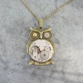 Sovička - náhrdelník se stojkem Prim, pro štěstí, starobronzová