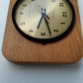 hodiny dřevěné