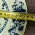modrý talíř,lisovaný vzor -top stav