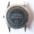 Prim 1949 quartz