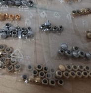 115 kusů  nových  korunek