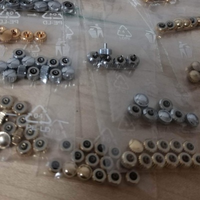 115 kusů  nových  korunek