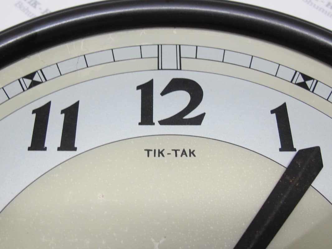logo TIK-TAK
